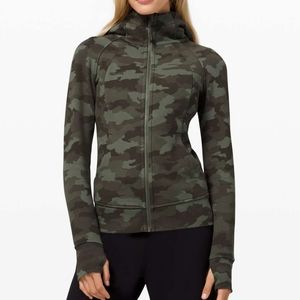Lululemon Scuba Hoodie (Size 14)